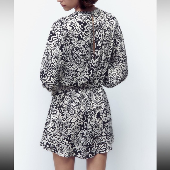 Black and white print dressy romper - Picture 4 of 9